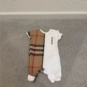 Burberry Kids Bodysuit in White and Tan with Plaid
